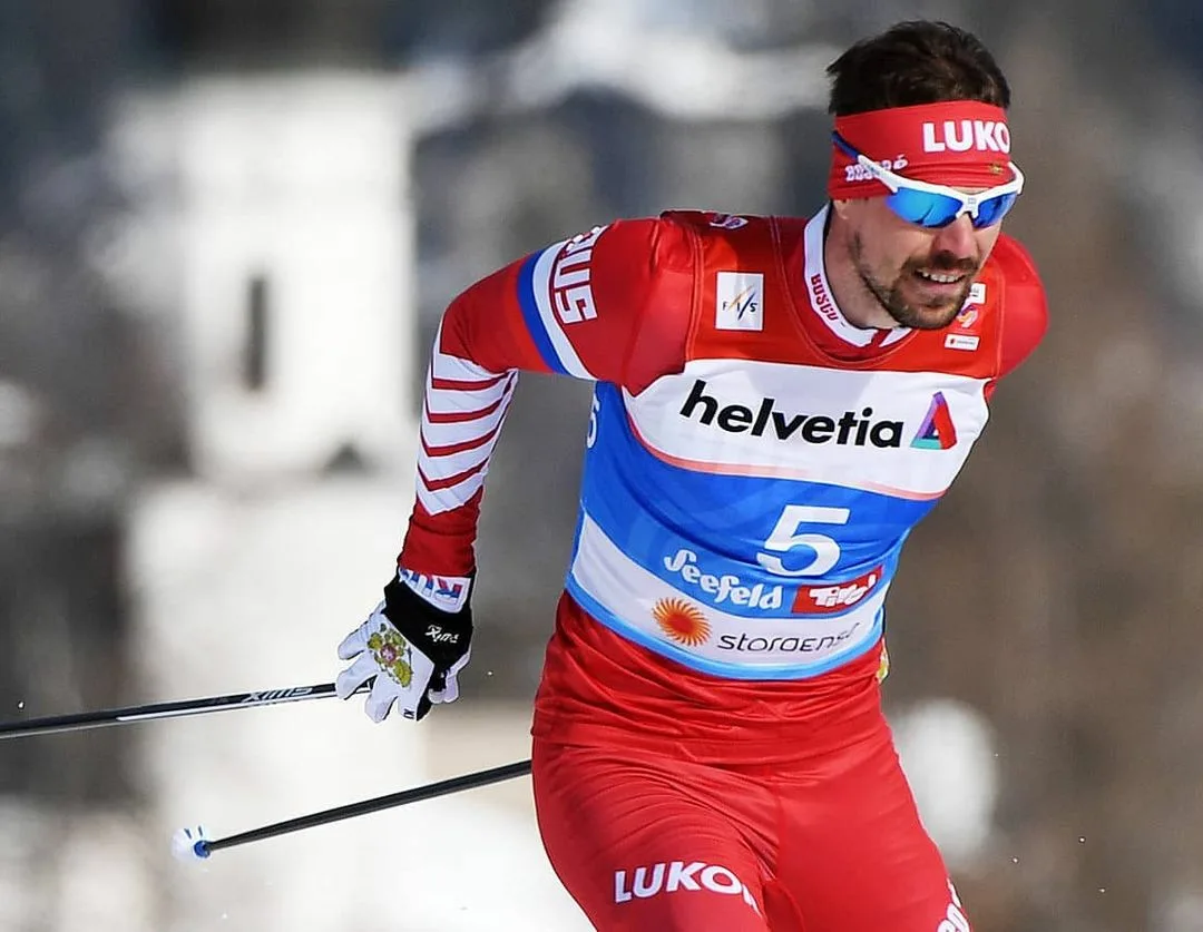 Спортс ру лыжные гонки. Сергей Устюгов 2020. Наши Олимпийские чемпионы в Пекине мужчины Сергей Устюгов. Устюгов Терентьев фото финиша.