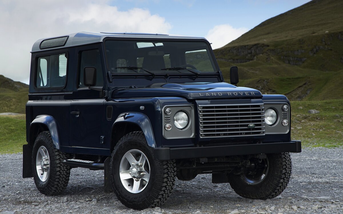 Land Rover Defender 90. Фото из сети Интернет.