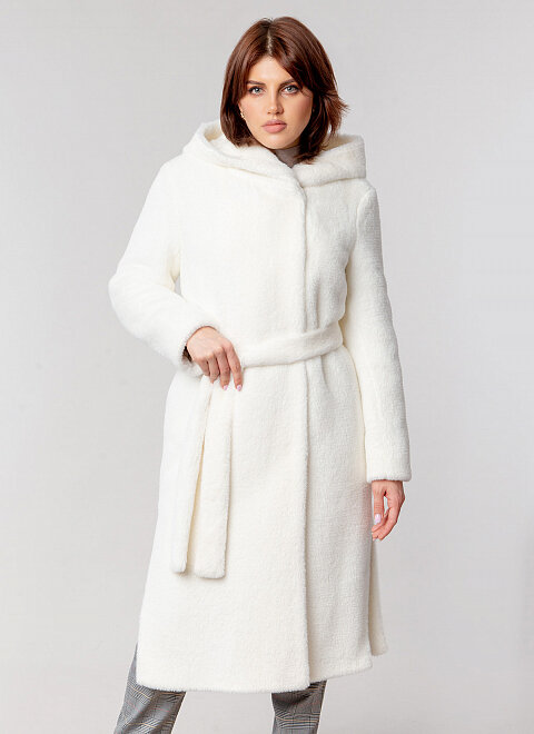 Белое фактурное пальто
