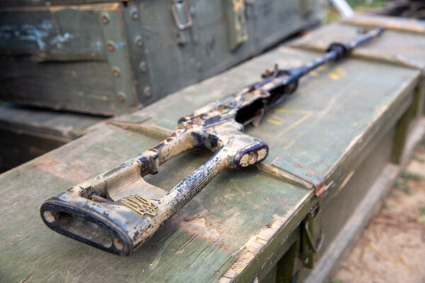 Содержимое найденных в Херсонской и Запорожской областях схронов. Фото © Росгвардия