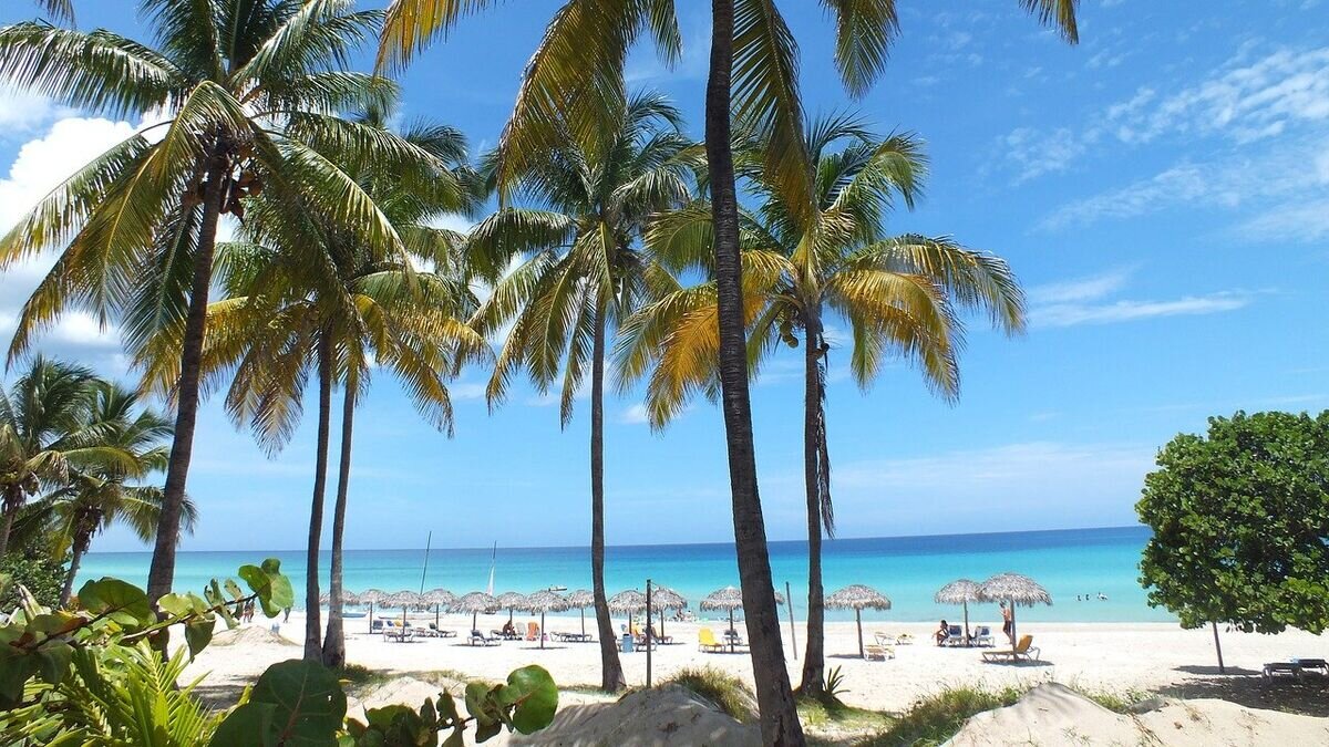    Пляж в Варадеро, Куба CC0 / dikarka /