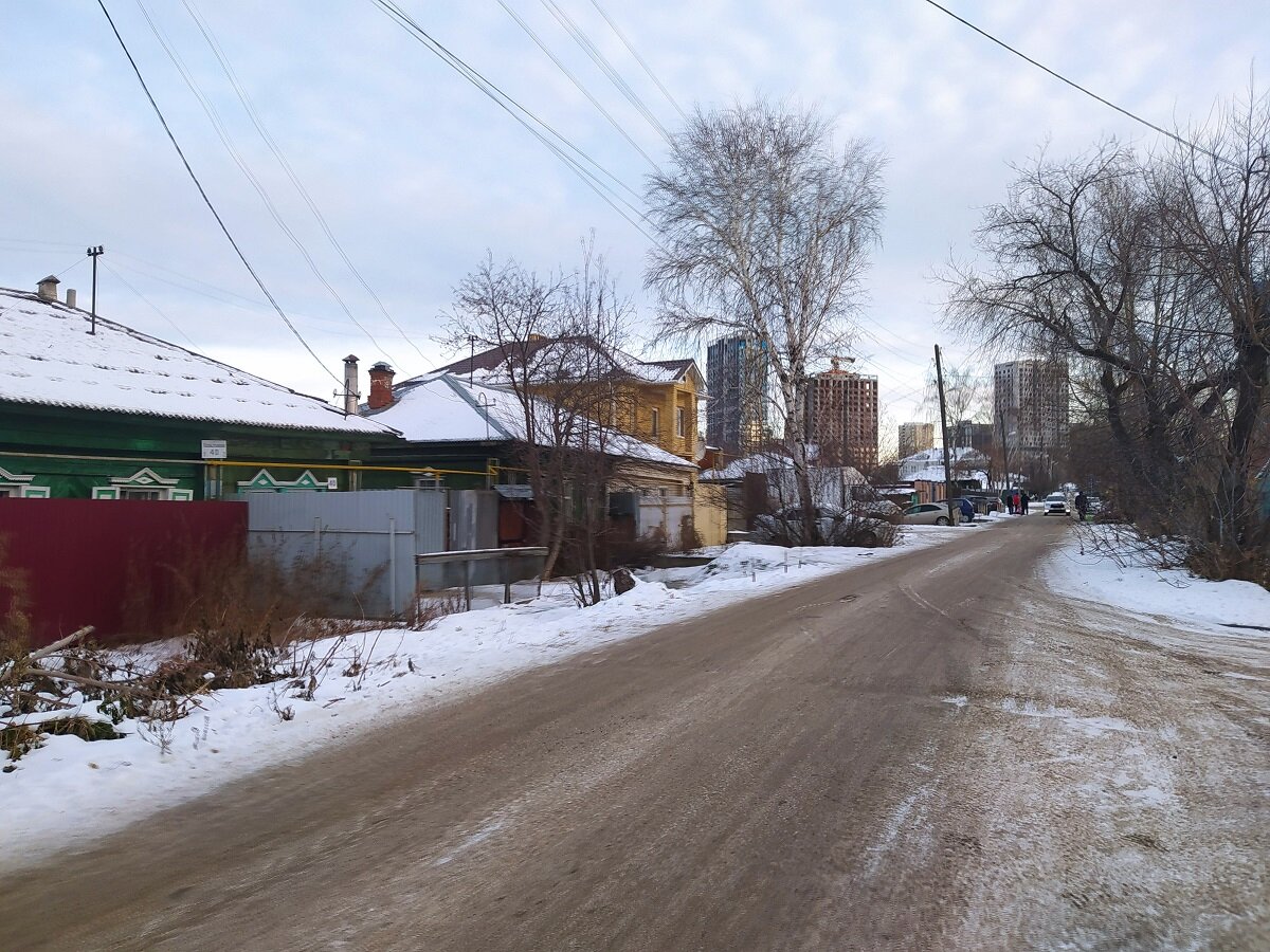 Улица Хользунова (Екатеринбург)