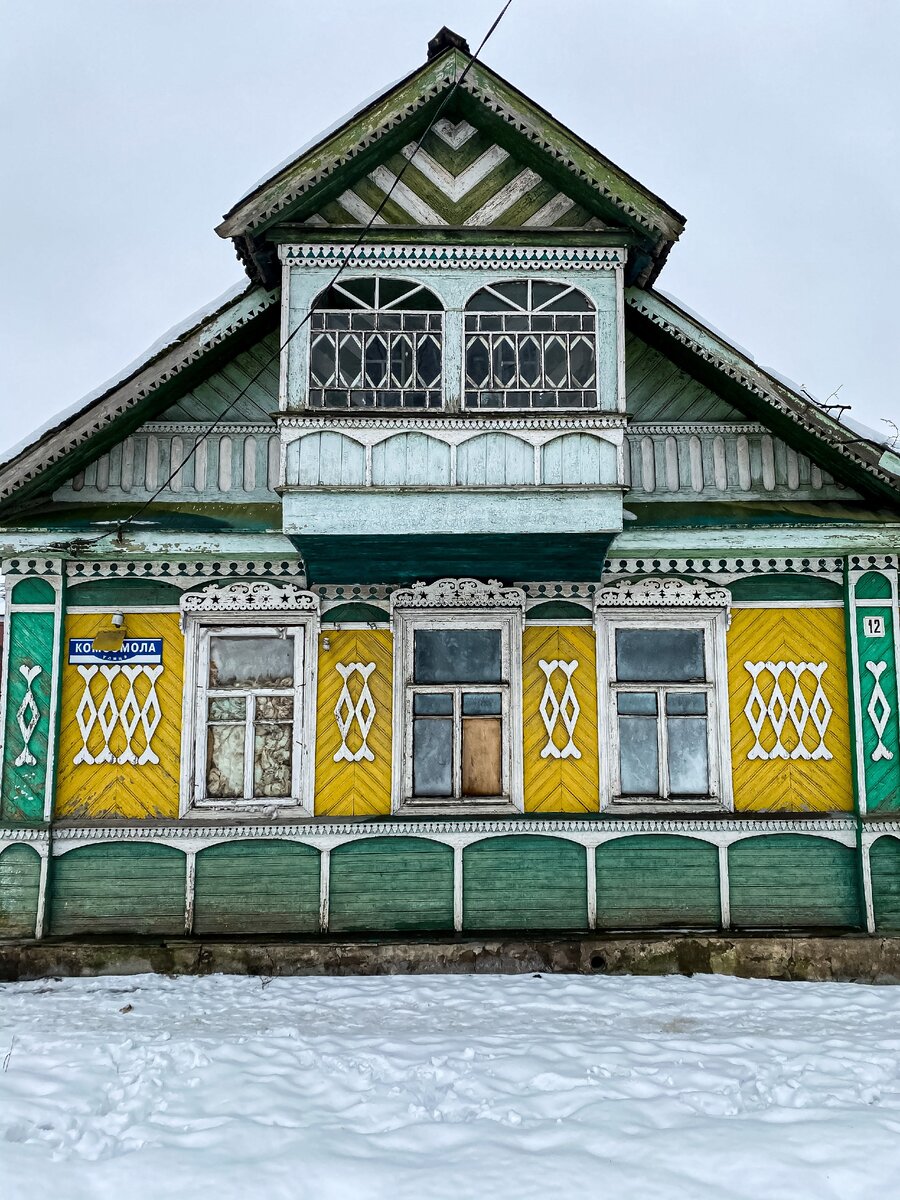 Как живёт провинциальный городок Сольцы? Тлен, разруха и обшарпанные  фасады. | Твой альтернативный гид | Дзен