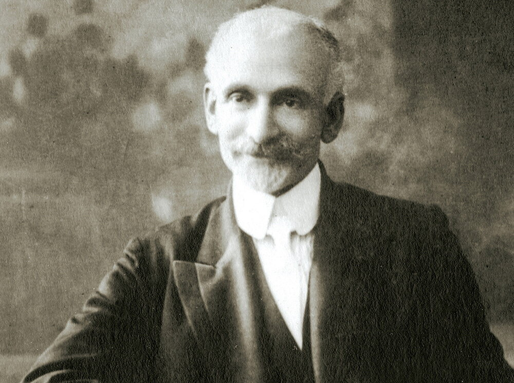 Туманян фото. Ованес туманян портрет. Оганес тадевосович туманян. Туманян. Туманян.