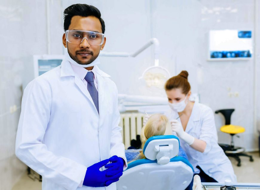 Лечение зубов в Индии