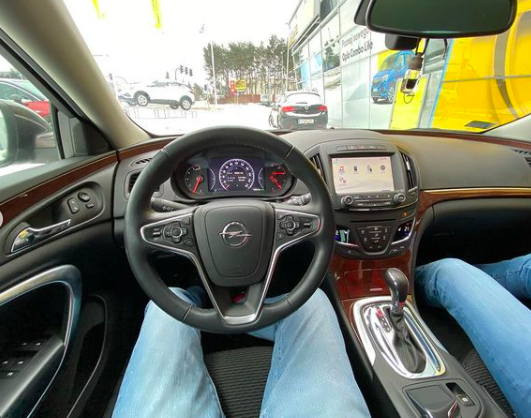Обновляю счетчик машин. Тест Opel Insignia 2.0 CDTI 2015 г.
