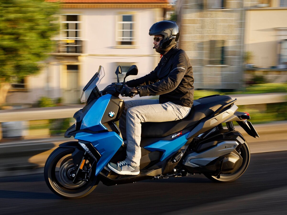 Тормозные колодки для скутера отличаются от мотоциклетных