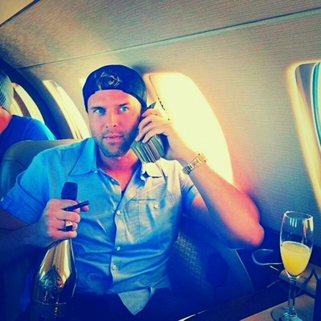 Те кто хвастается тем, что заработали своей горбушкой родители - лживые понторезы! "Хвастайтесь" только тем что заработали лично вы сами!