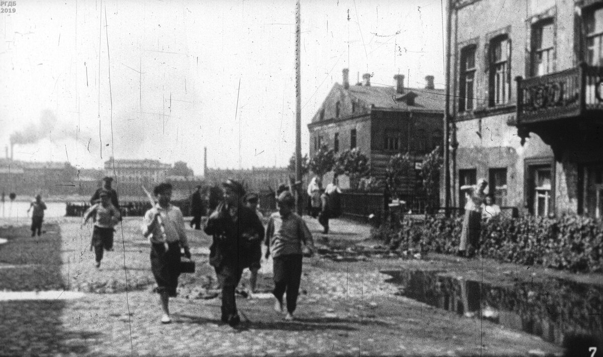 Прогулка по Ленинграду 1957 года (подборка исторических фотографий того  времени) | Путешествия и всего по чуть-чуть | Дзен