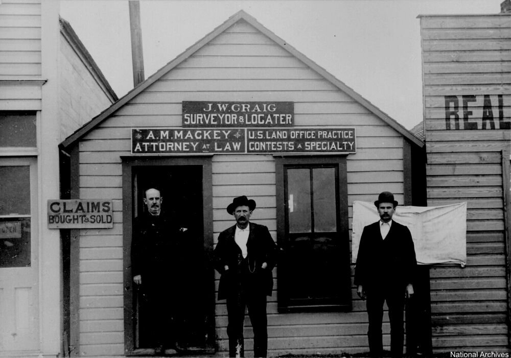 Юридическая контора в г. Раунд, территория Оклахома, 1894 год.