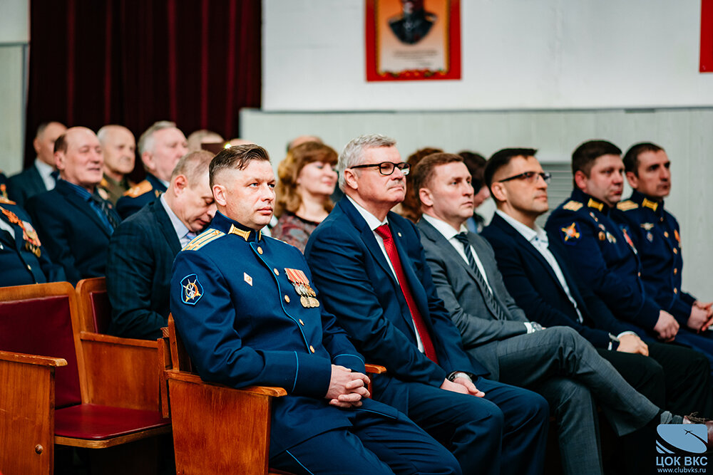 В Долгопрудном прошел праздничный концерт «Вам, защитники неба!», посвященный Дню войск ПВО