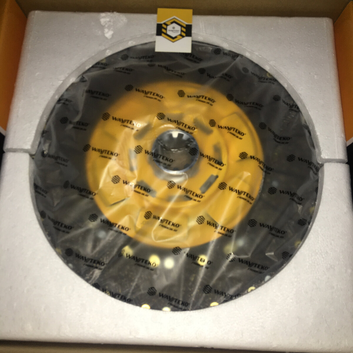 Внутренняя упаковка диска сцепления Wayteko Premium Line. Фото производителя
