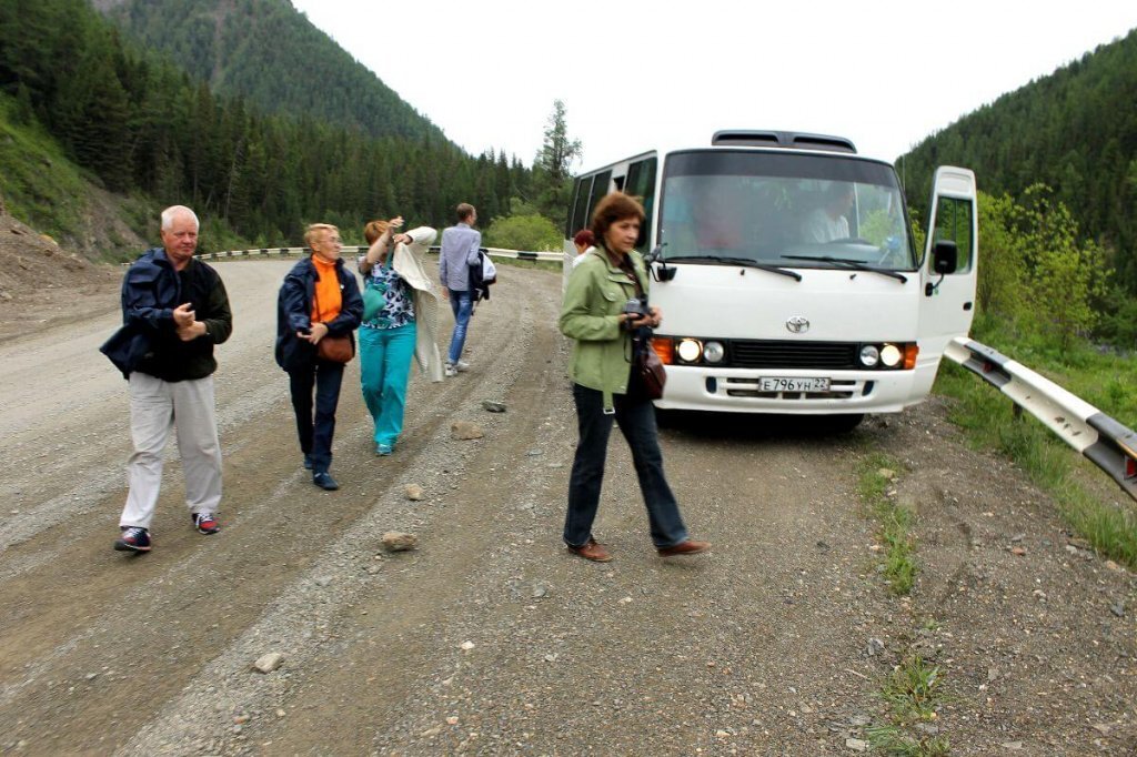 Автобус, гид, дорога, казалось бы, что еще нужно для счастья?