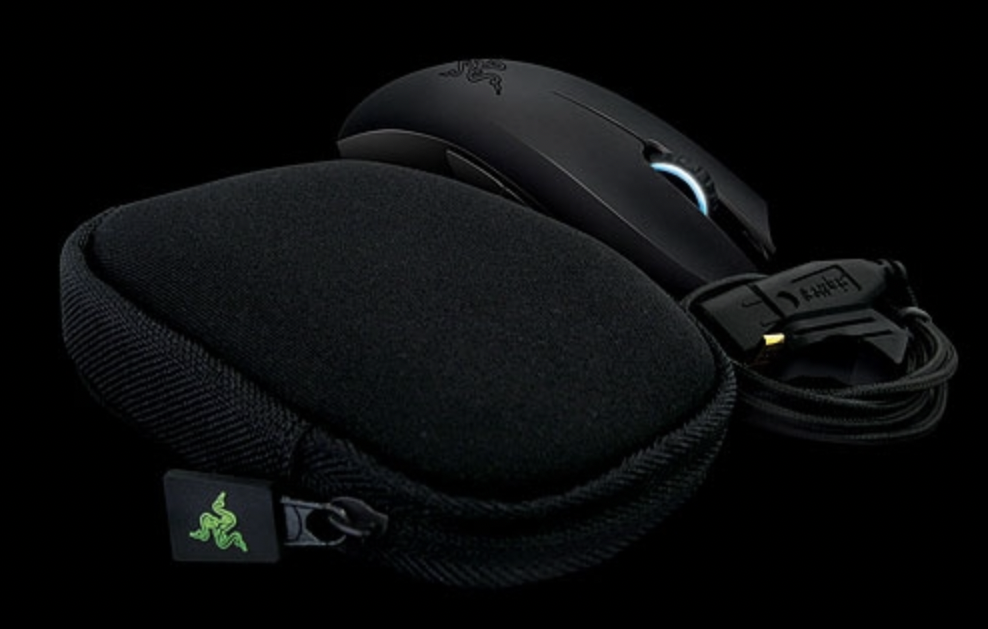 Первая Razer Orochi с чехлом и проводом