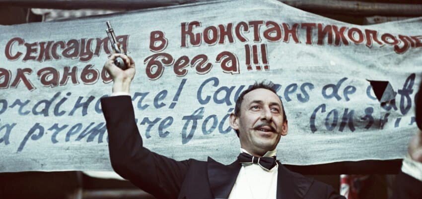 РИА/Новости В. Басов в роли «Тараканьего царя» Артура Артуровича в фильме «Бег»