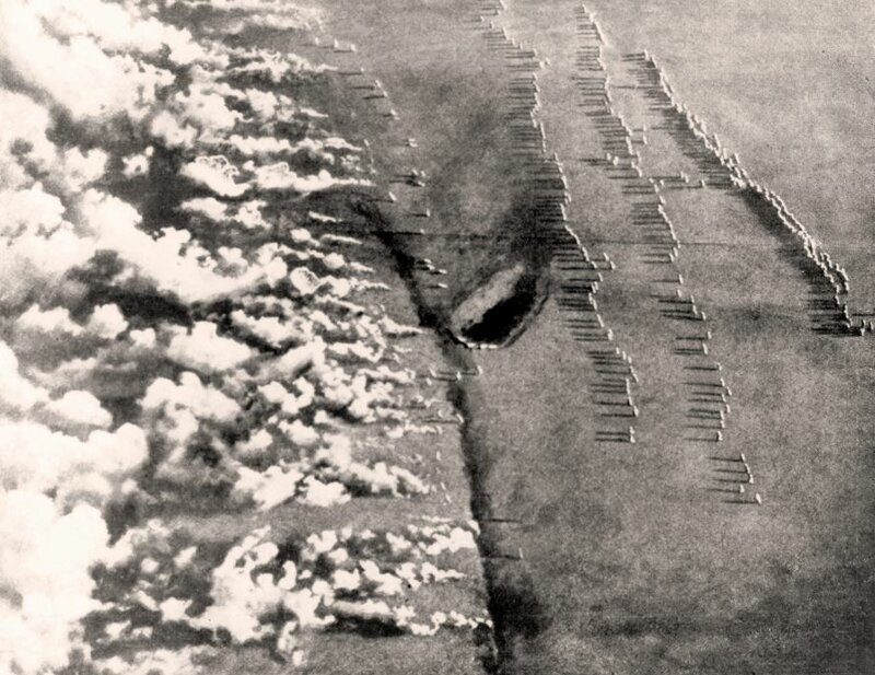 Одно из сражений, битва у бельгийского города Ипр на реке Иперле. Именно здесь впервые было применено химическое оружие