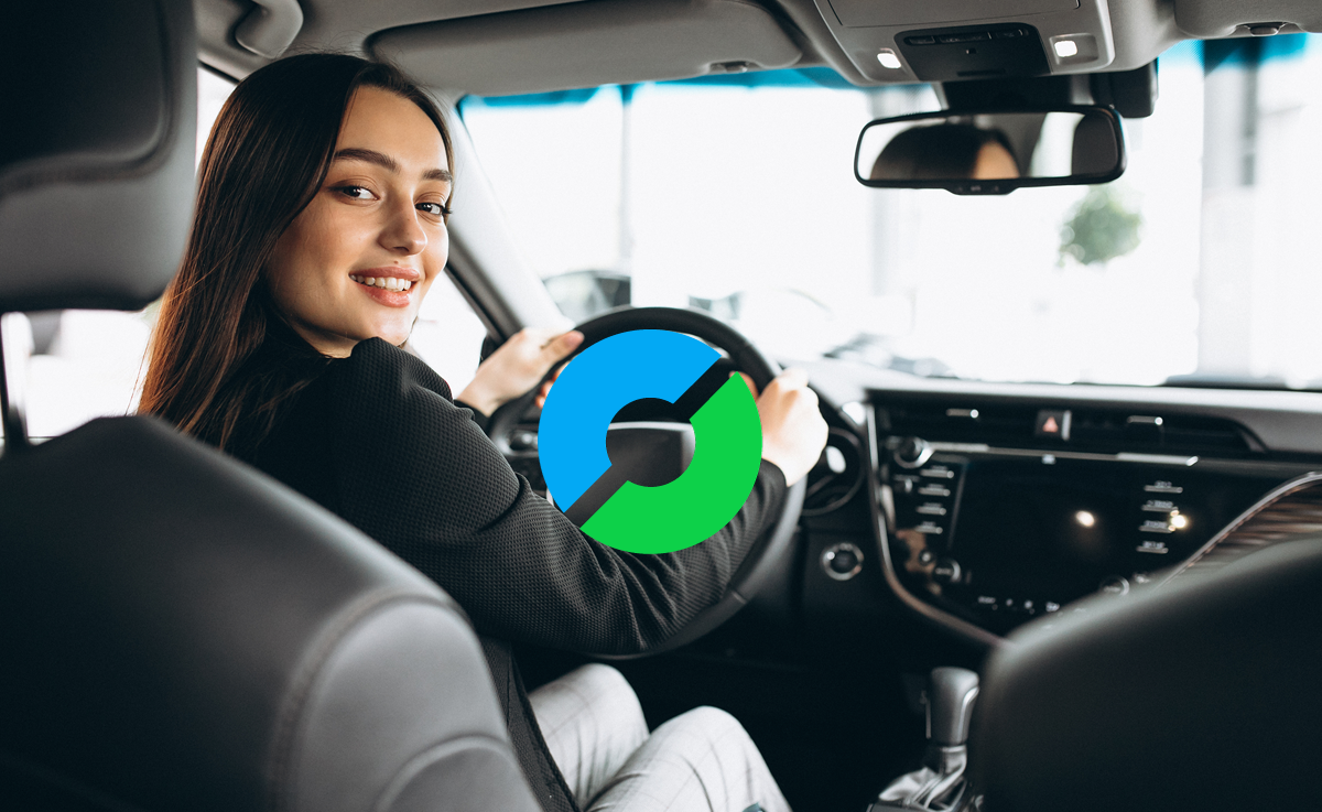 Финансовые услуги оказывает: полный список организаций на рекламируемом сайте. Посредник ООО "Сравни.ру"