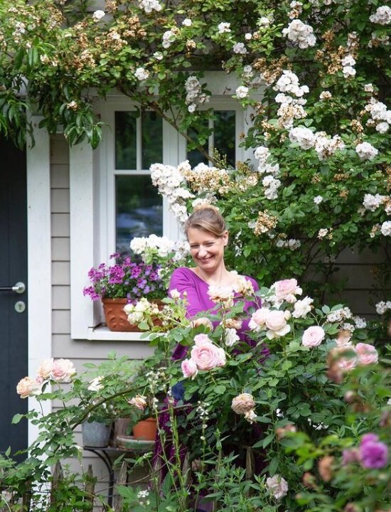 Для статьи были использованы фотографии из Инстаграм-аккаунта Сары @mycottagegarden.de и ее сайта mycottagegarden.de