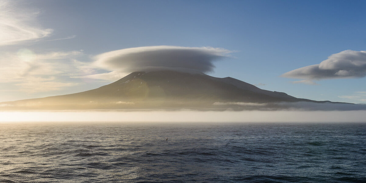 Вид на остров с океана
