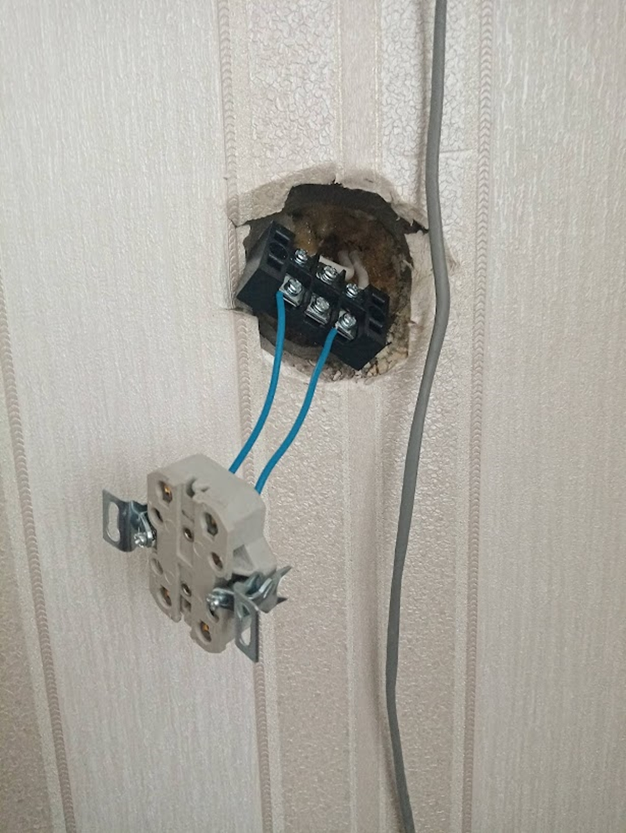 Блок зажим для удлинения проводов к розетке