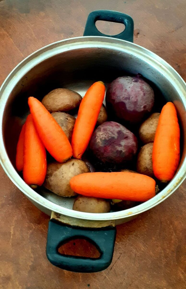 картофель варим в мундирах