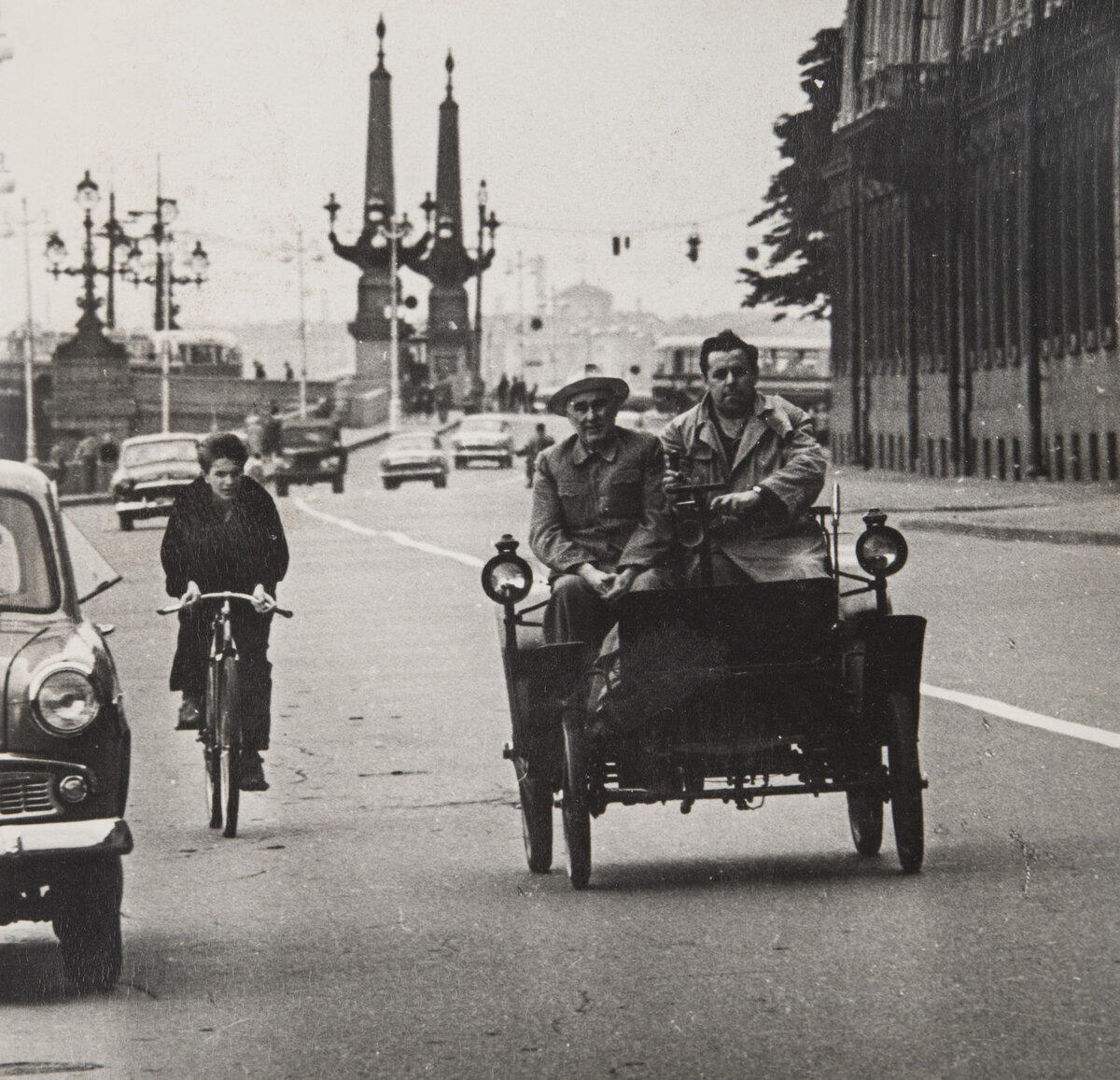 Без названия Ленинград, 1960-е. Желатино-серебряная печать