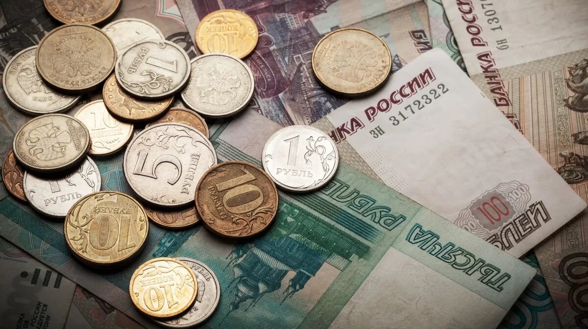 В этом году Правительство РФ регулярно финансово помогает населению страны. Фото: Pxufuel.com 