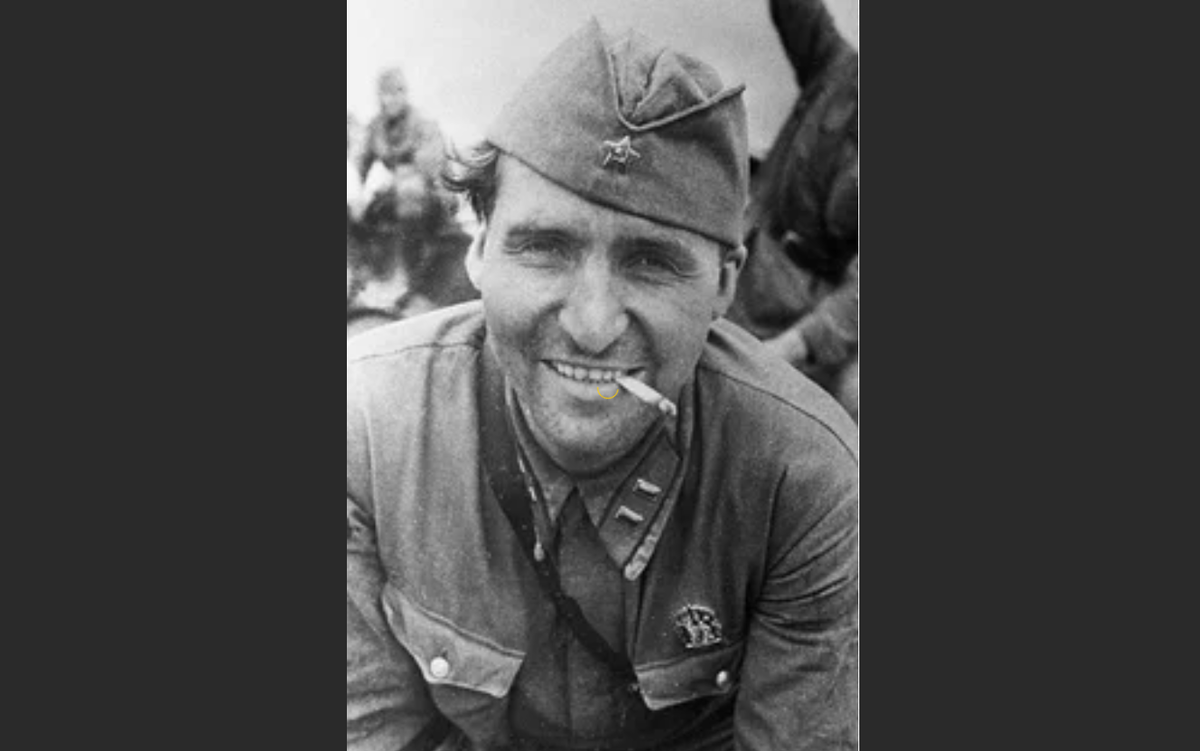 Интендант 3-го ранга Симонов, ВОЕННЫЙ КОРРЕСПОНДЕНТ