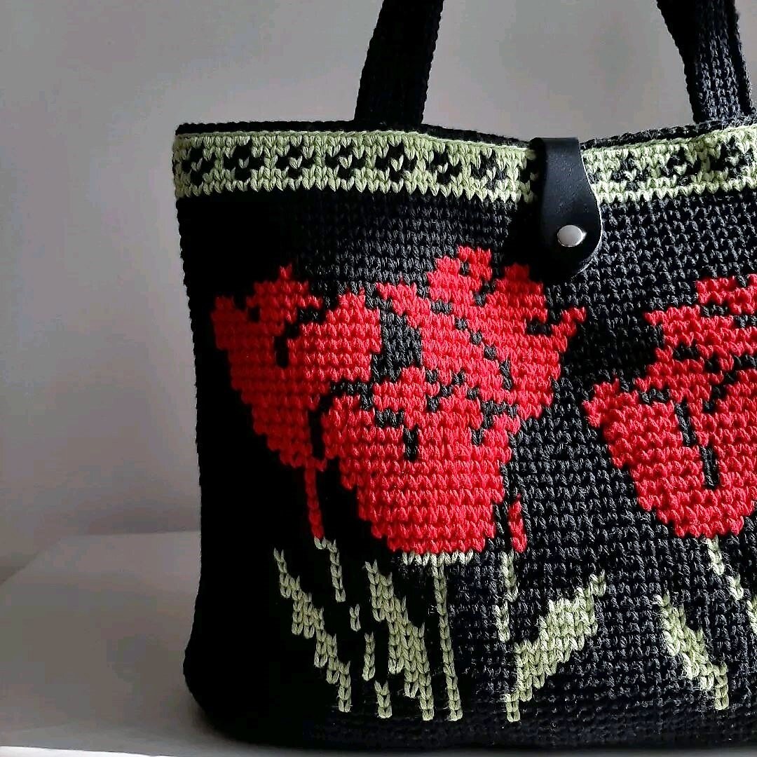 источник фото vk.com/marina.vyazhet.sumki 