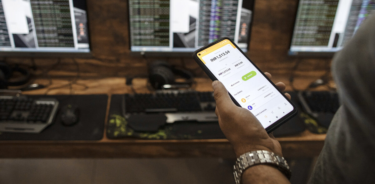 Фото на обложке: ERDEM SAHIN/EPA/TASS. Коллаж: Анна Бабич