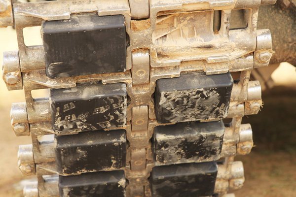 Гусеница с траками Diehl 570P