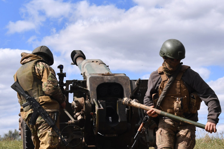    В районах Купянска и Изюма поражены живая сила и военная техника националистического формирования «Кракен», 113-й бригады территориальной обороны и 93-й механизированной бригады