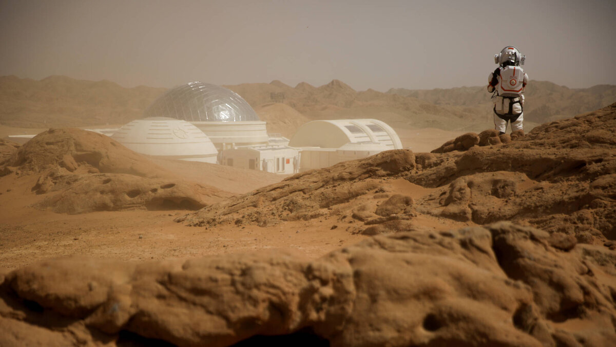 Bisher können Menschen nur simulieren, den Marsboden zu betreten – wie beim »C-Space Project Mars« in der Wüste Gobi. Foto: Thomas Peter/ REUTERS