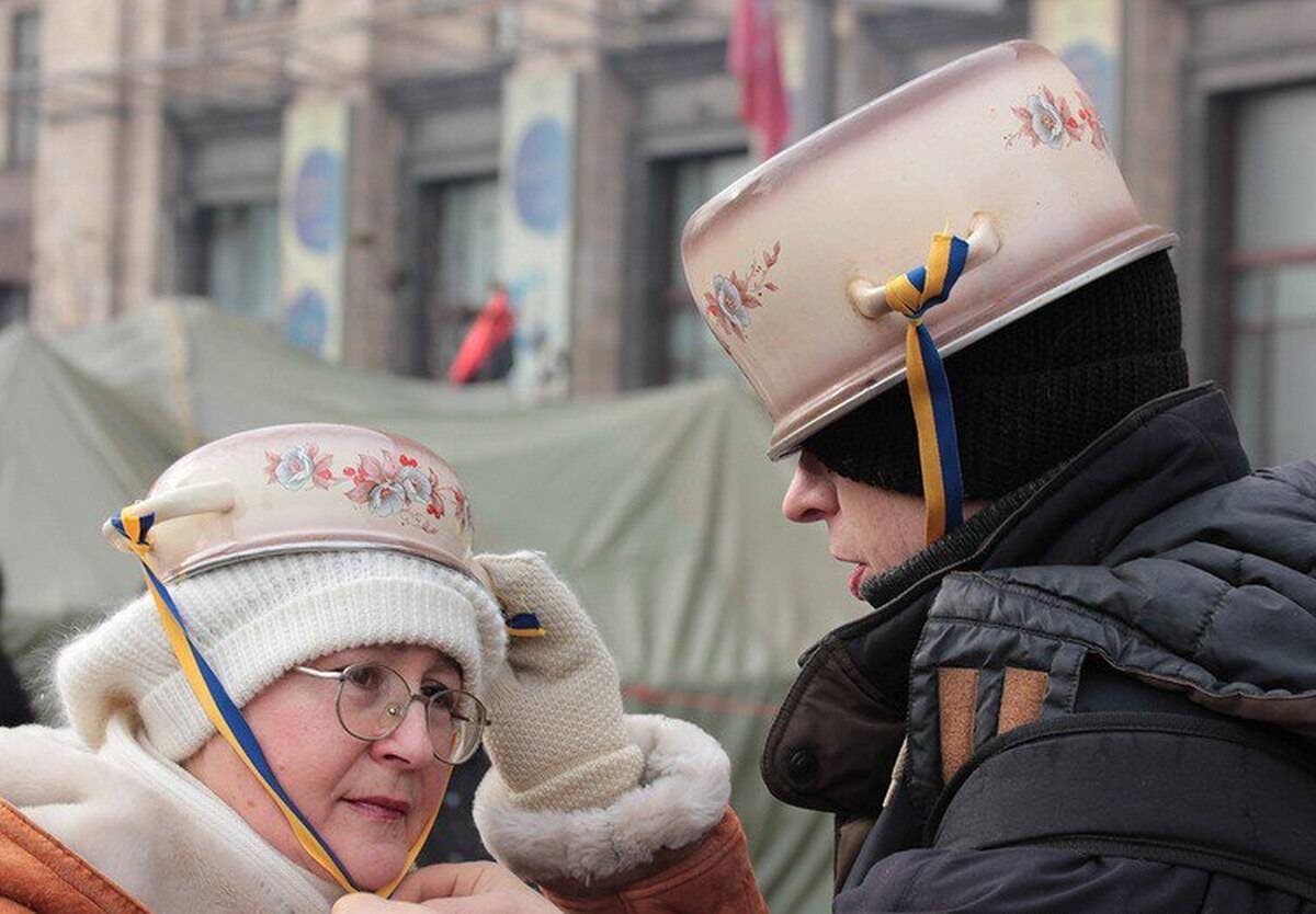 Источник - https://politobzor.net/uploads/posts/2017-09/1506332267_kastryulegolovye.jpg