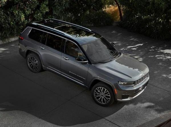     Jeep Grand Cherokee L. Фото Jeep