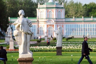    Парк в музее-усадьбе "Кусково" в Москве © Сайт мэра Москвы