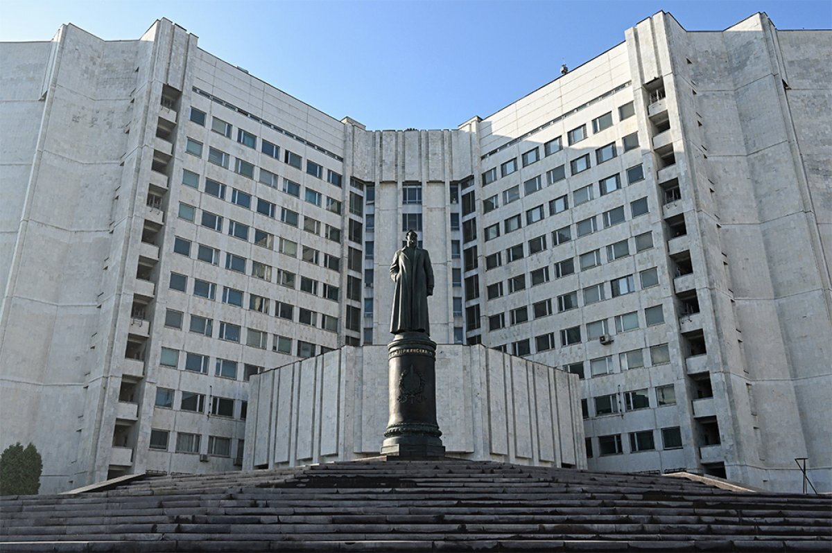    Открытие скульптуры создателю советских органов госбезопасности было приурочено ко дню рождения «железного Феликса».