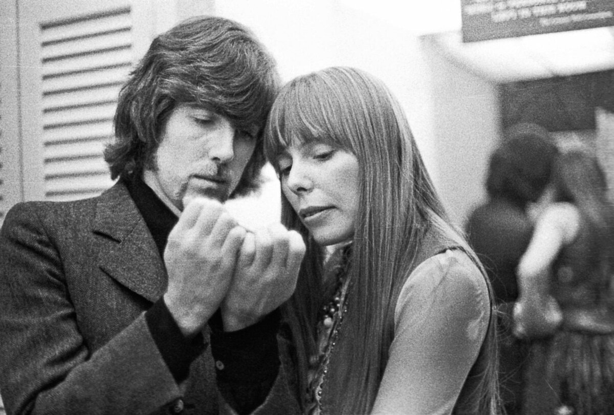 Graham Nash and Joni Mitchell