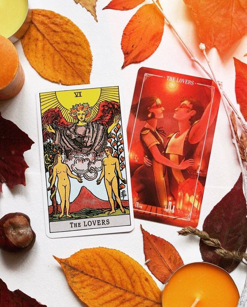 Старший аркан "Влюблённые" Таро Артура Уэйта и колода Остара Таро