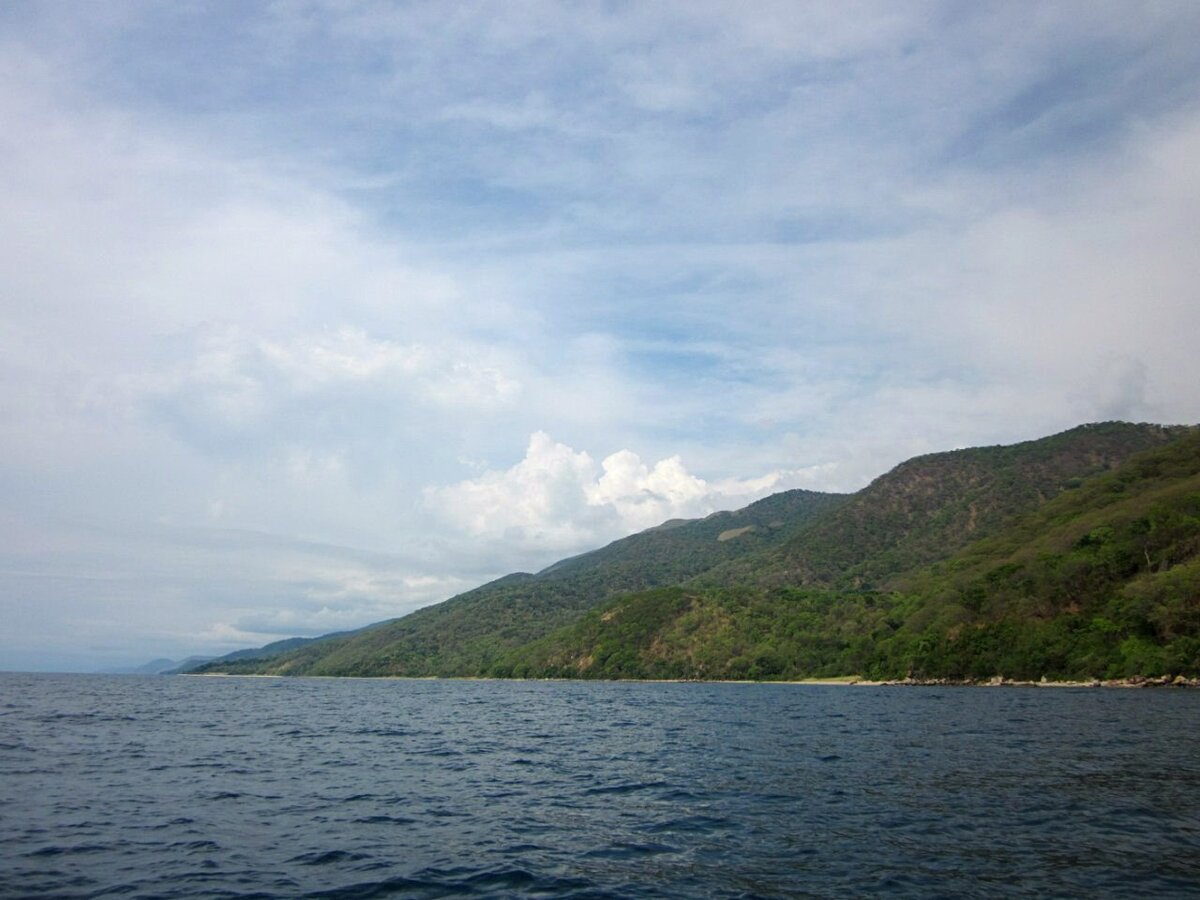 Танганьика - самое длинное озеро  в мире