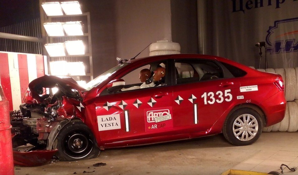 Фото с тестов Lada Vesta по системе ARCAP