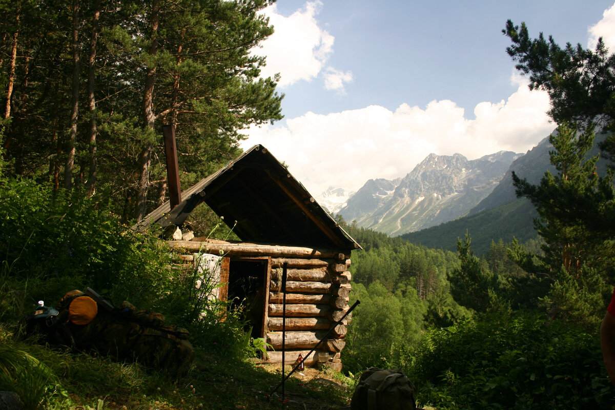 Хижина на пути к Муруджинским озерам