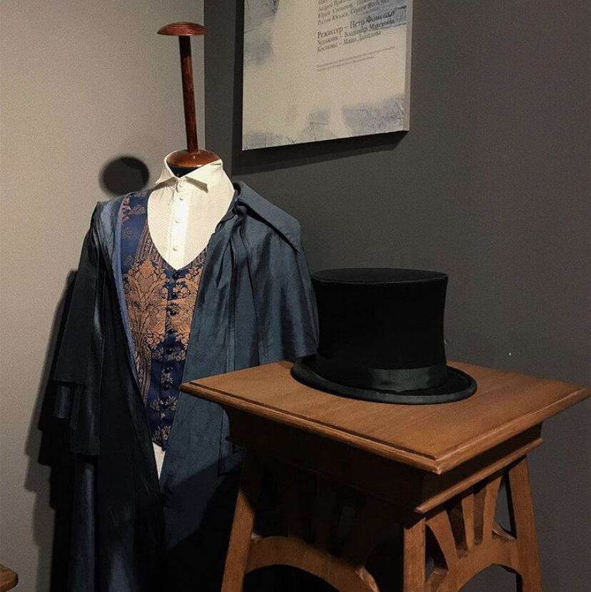 В кулуарах театра