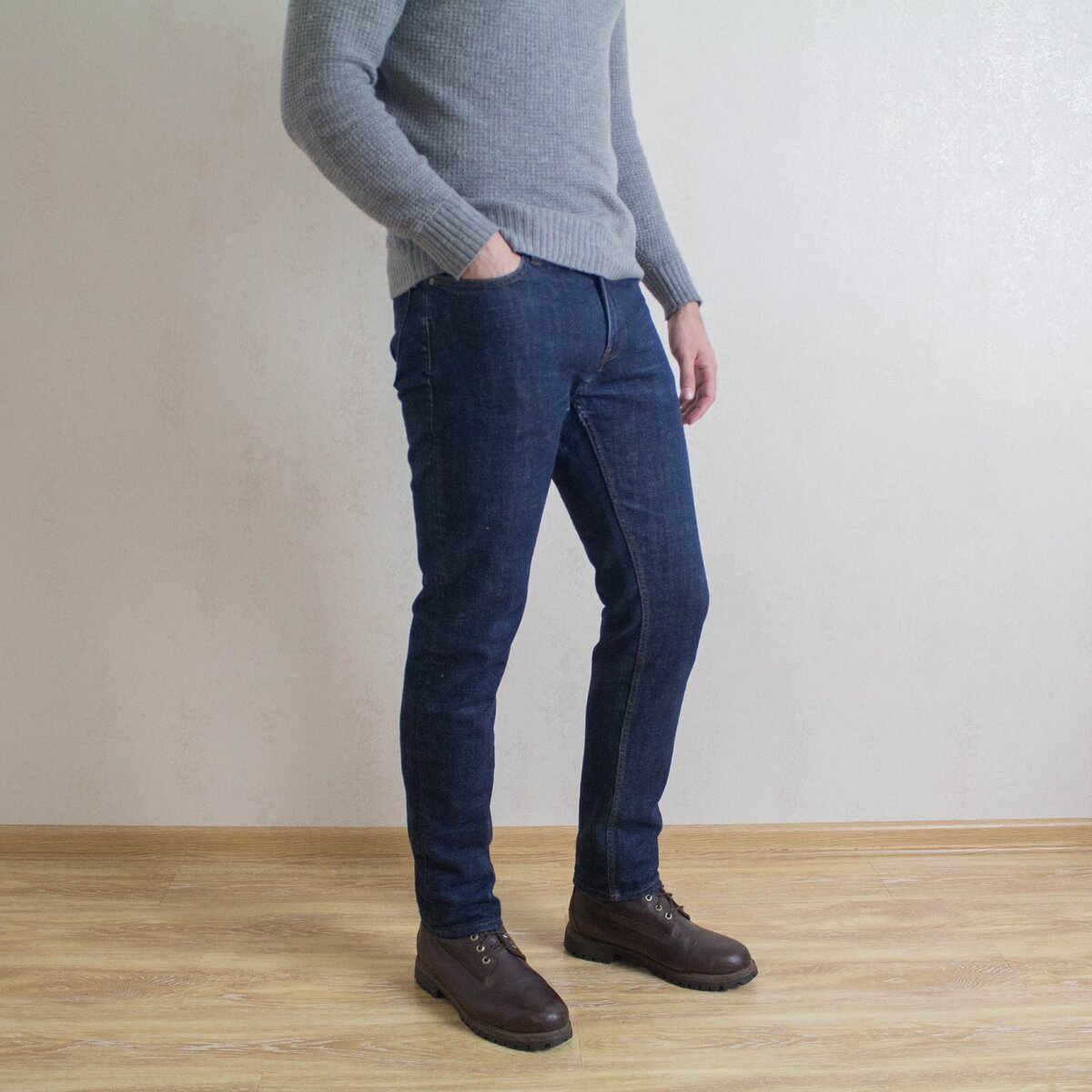 В городе не советую носить этот вариант, может быть надеть в поход или когда снег выше лодыжки.