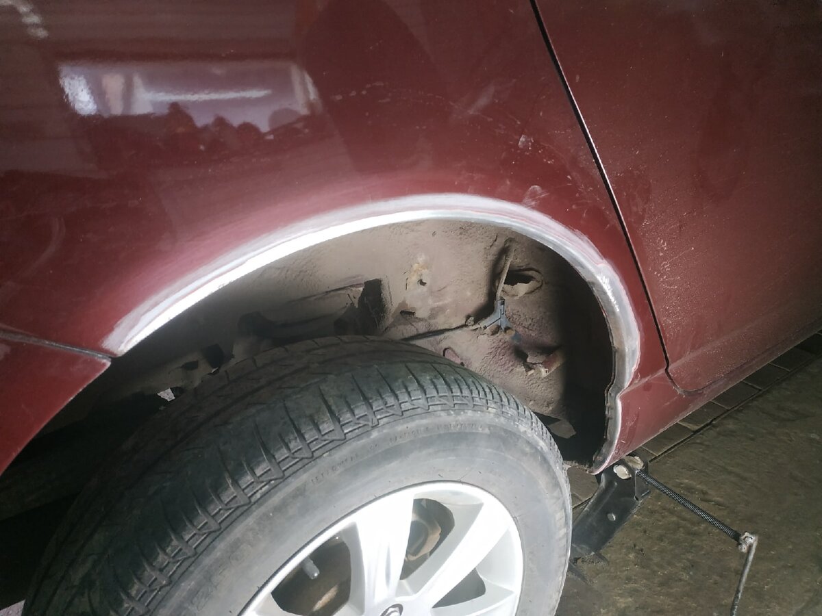 Работать можно в принципе любым удобным для вас инструментом. Я использовал УШМ и мягкую щетку.