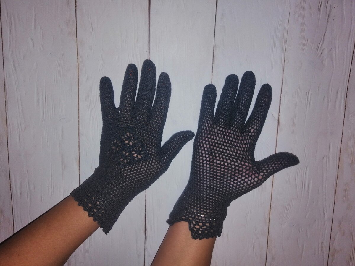 Вот так они выглядят на руке