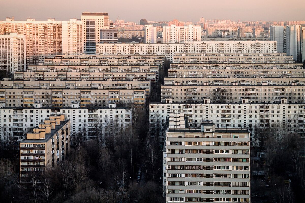 дома в городе москва