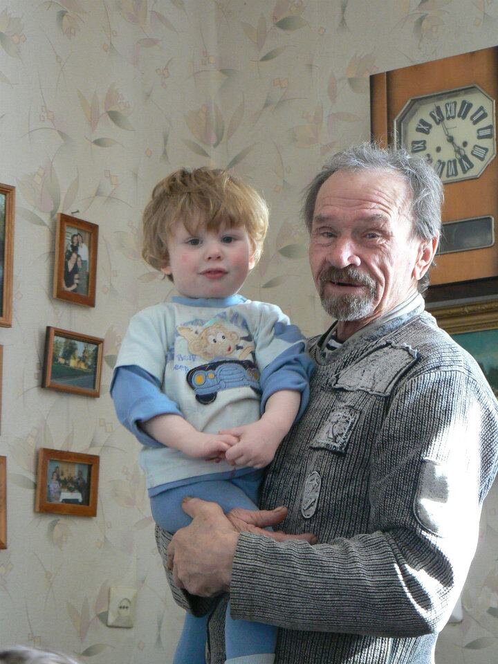 Николай Александрович с другим внуком Петром