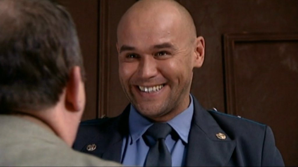 Кадр из телесериала "Глухарь"