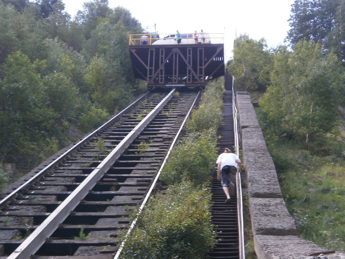 Транспортный подъемник